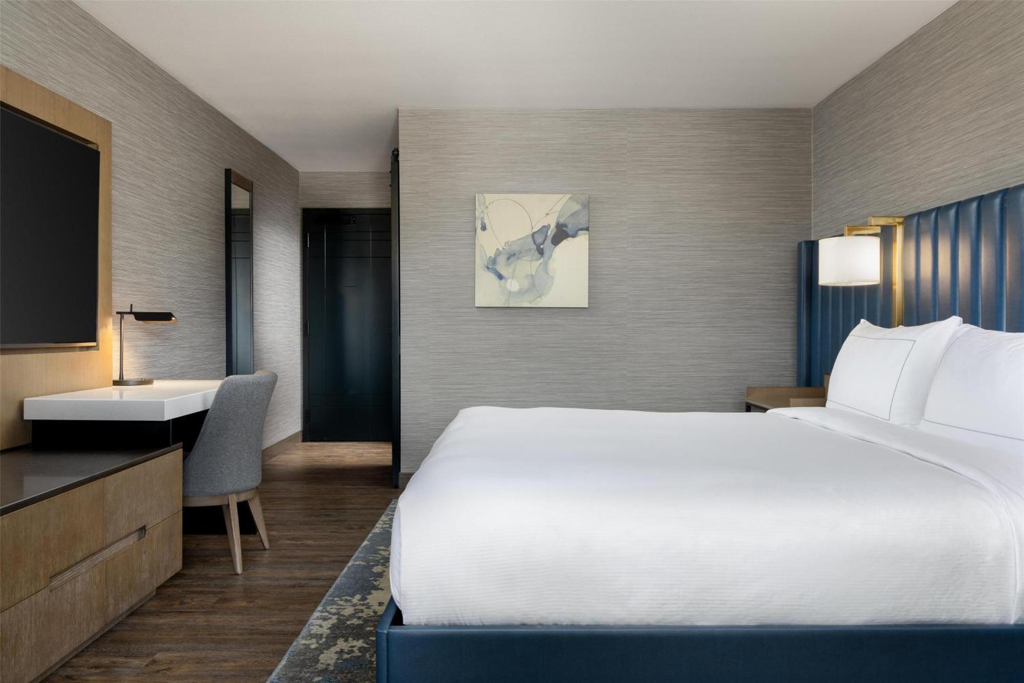 Doubletree By Hilton West Kelowna Esterno foto