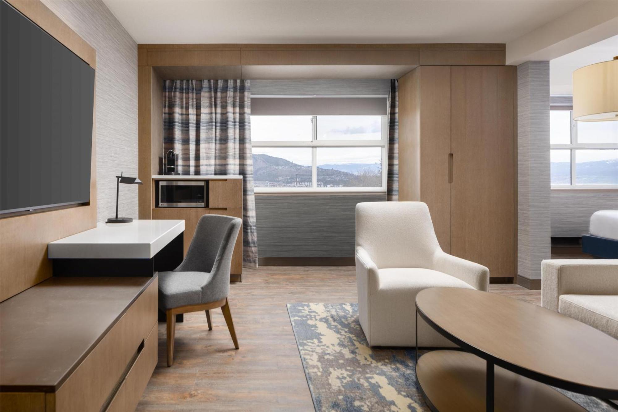 Doubletree By Hilton West Kelowna Esterno foto